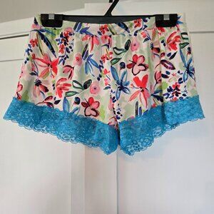 Lady Princess - Shorts, with lace and floral print M